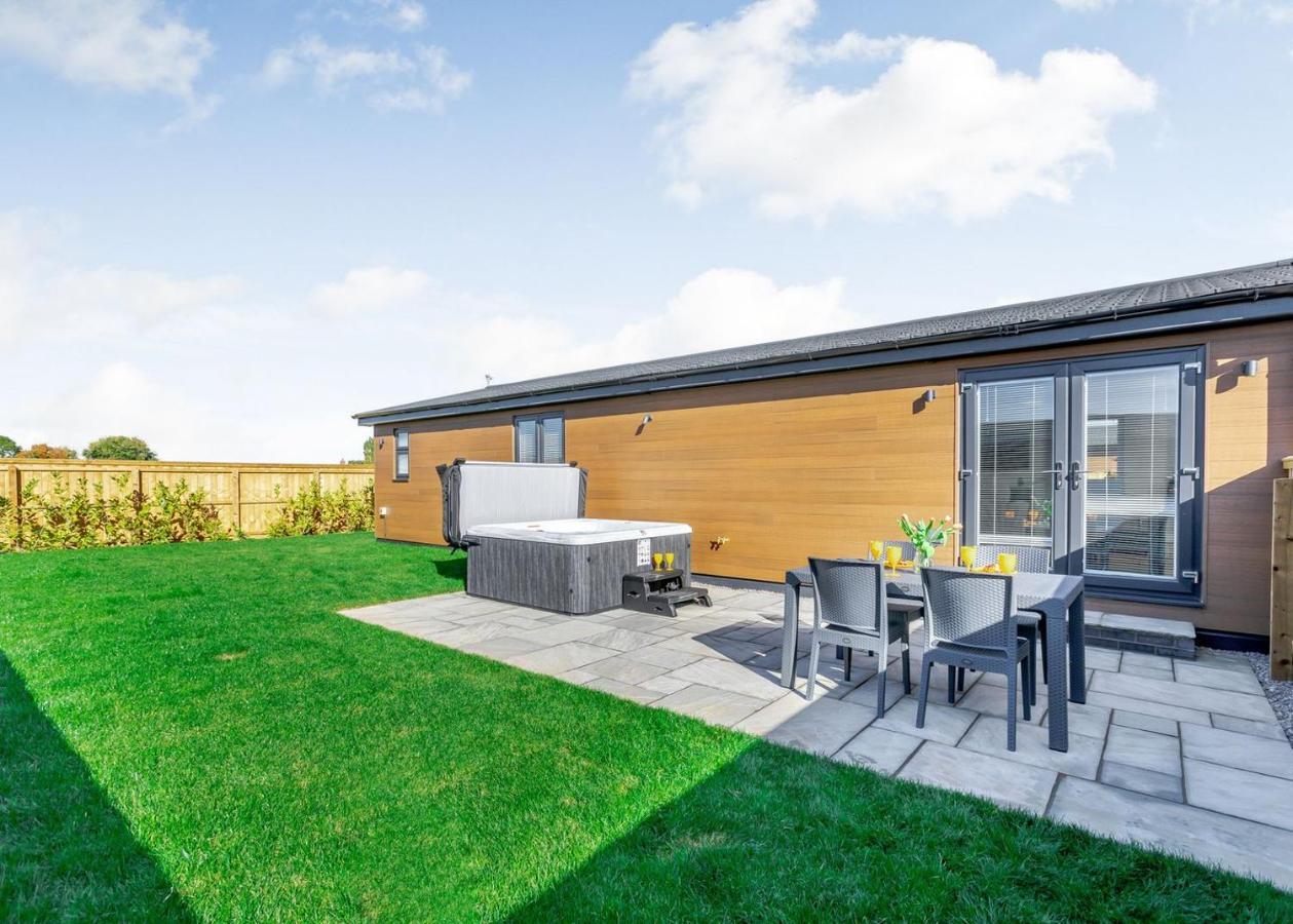Offenham Cotswold Gateway Escape酒店 外观 照片